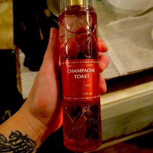 Meet your Posher, Lori